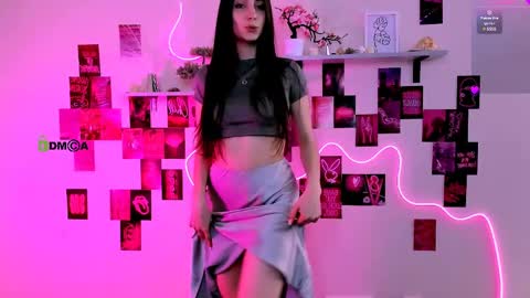 Snapshot of _mila_fire chatting on 05-07-26, 09:03 your Mila online show from 05-07-26, 09:03