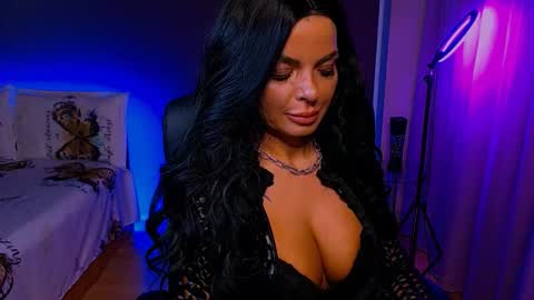 Milani online show from 11-15-25, 07:21