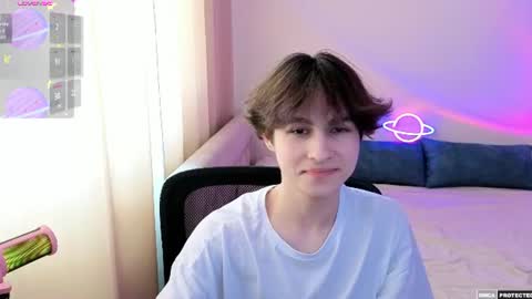 Snapshot of _milway_ chatting on 06-26-26, 11:36 Luka online show from 06-26-26, 11:36
