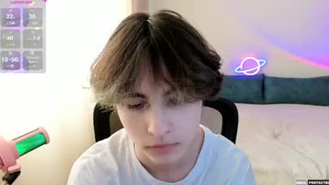 Snapshot of _milway_ chatting on 07-08-26, 01:04 Luka online show from 07-08-26, 01:04