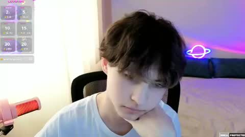 Snapshot of _milway_ chatting on 07-21-26, 02:19 Luka online show from 07-21-26, 02:19