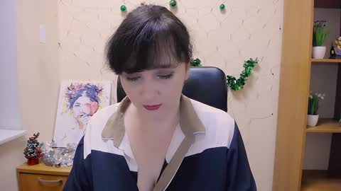 Snapshot of _miranda_sun chatting on 01-11-25, 02:47 Miranda online show from 01-11-25, 02:47