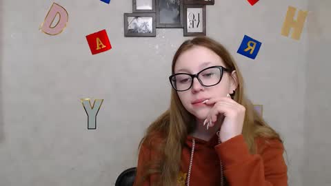 Snapshot of _miraterri_ chatting on 02-28-25, 07:26 Mira online show from 02-28-25, 07:26