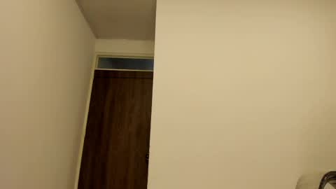 _miss_coco_ online show from 04-25-26, 01:41