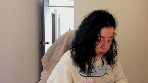 _miss_coco_ online show from 04-28-26, 12:32