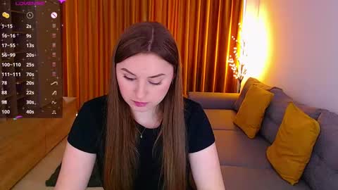 Mia online show from 01-22-25, 01:00