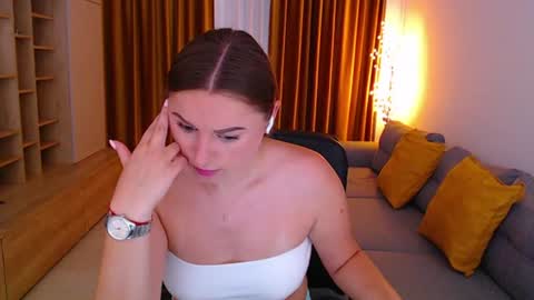 Snapshot of _miss_mia chatting on 07-01-26, 07:32 Mia online show from 07-01-26, 07:32