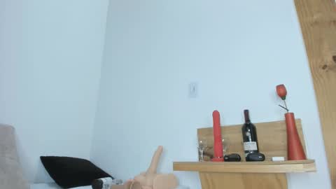 Snapshot of _molly_rosse_ chatting on 09-24-25, 12:19 _molly_rosse_ online show from 09-24-25, 12:19