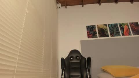 _molly_rosse_ online show from 03-26-26, 12:22