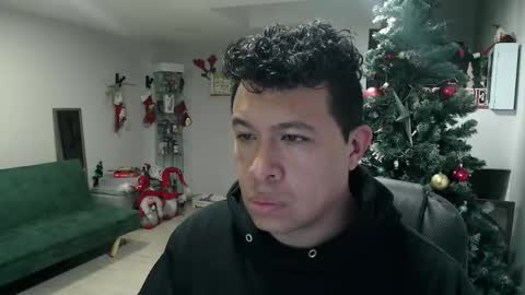 Snapshot of _mr_panda_ chatting on 12-21-25, 06:20 Panda online show from 12-21-25, 06:20