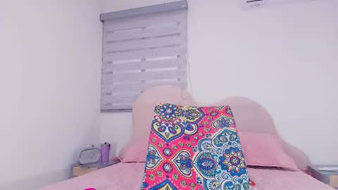 Luna online show from 12-16-25, 11:59