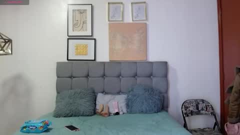 Snapshot of _naomi_s chatting on 05-02-26, 01:16 _naomi_s online show from 05-02-26, 01:16
