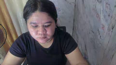 Snapshot of _natalieey chatting on 11-06-25, 06:25 nics online show from 11-06-25, 06:25