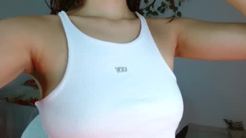 _nayade_ online show from 02-16-25, 08:33