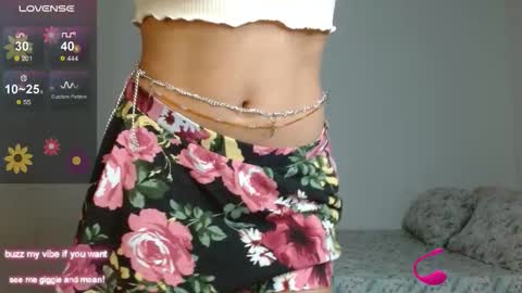 _nayade_ online show from 01-17-26, 01:32