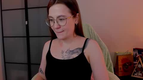 Mia with a big heart  online show from 02-12-25, 07:02