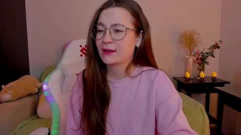 Mia with a big heart  online show from 02-23-25, 03:35