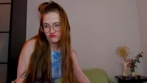 Mia with a big heart  online show from 02-24-25, 08:17