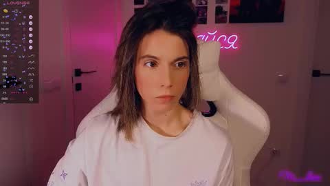 Nika online show from 11-30-25, 04:55