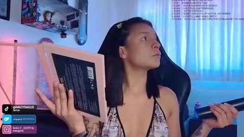 Snapshot of _nickmai chatting on 01-21-25, 03:43 Mai MODEL INDEPENT online show from 01-21-25, 03:43