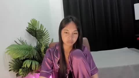 Nicole online show from 01-10-26, 05:37