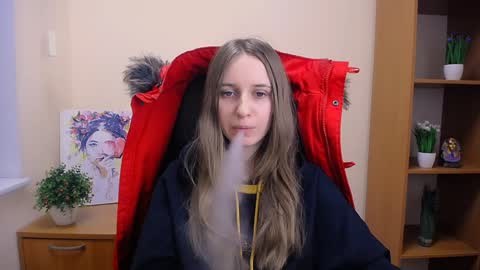 Snapshot of _nicole_new chatting on 12-03-24, 09:33 Nica online show from 12-03-24, 09:33