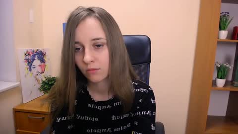 Snapshot of _nicole_new chatting on 02-08-25, 12:28 Nica online show from 02-08-25, 12:28