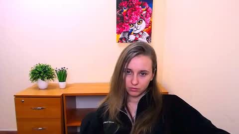 Snapshot of _nicole_new chatting on 02-26-25, 03:41 Nica online show from 02-26-25, 03:41