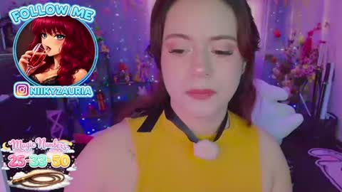 niiky online show from 06-12-26, 07:57
