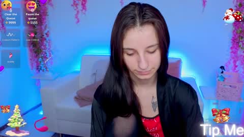 Snapshot of _nika_kik chatting on 12-29-24, 11:50 Nika online show from 12-29-24, 11:50