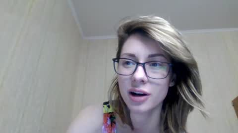 Snapshot of _number_1_ chatting on 12-24-24, 01:28 Number 1 online show from 12-24-24, 01:28