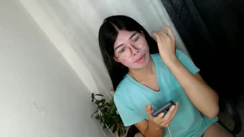Snapshot of _odette22 chatting on 06-05-26, 06:52 _odette22 online show from 06-05-26, 06:52