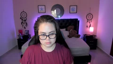 Olivia jones online show from 04-10-26, 12:10