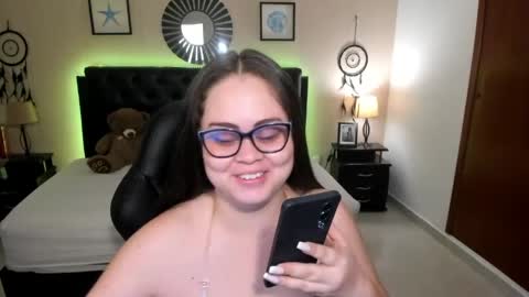 Olivia jones online show from 04-23-26, 12:29