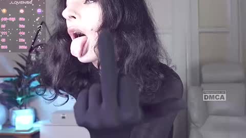 Snapshot of _owner_ chatting on 03-05-25, 07:17 The Supreme Goddess Rose online show from 03-05-25, 07:17