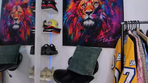 Snapshot of _pantera_09 chatting on 12-18-25, 10:21 Kevin online show from 12-18-25, 10:21