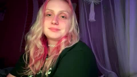 Snapshot of _peaceoutgirlscout_ chatting on 09-19-25, 02:57 _peaceoutgirlscout_ online show from 09-19-25, 02:57