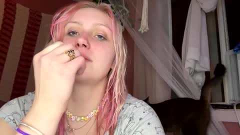 Snapshot of _peaceoutgirlscout_ chatting on 09-27-25, 03:11 _peaceoutgirlscout_ online show from 09-27-25, 03:11