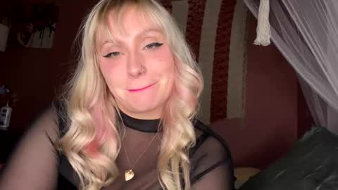 Snapshot of _peaceoutgirlscout_ chatting on 11-01-25, 04:58 _peaceoutgirlscout_ online show from 11-01-25, 04:58