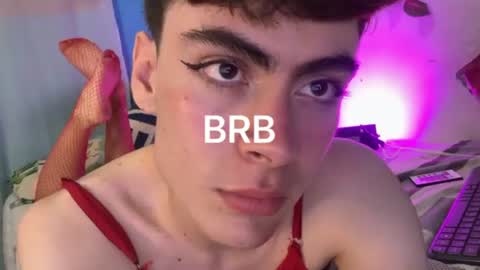 Snapshot of _peachyboy chatting on 07-02-26, 02:11 esteban online show from 07-02-26, 02:11