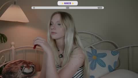 Snapshot of _penisflytrap_ chatting on 09-24-25, 02:04 Viktoria online show from 09-24-25, 02:04
