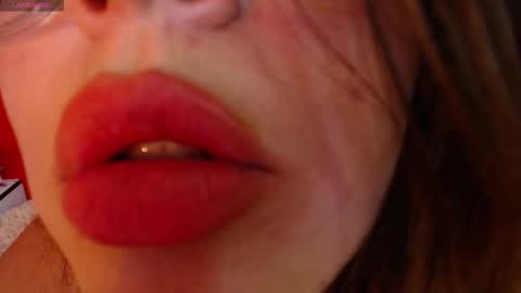 Laura online show from 12-15-25, 10:36