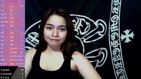 Snapshot of _preciousmoira chatting on 06-24-26, 01:32 _preciousmoira online show from 06-24-26, 01:32