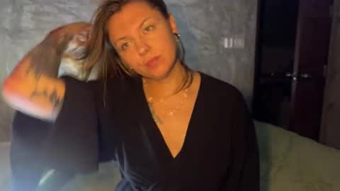  HADLY today day-off see u online 0112  online show from 10-26-25, 03:29