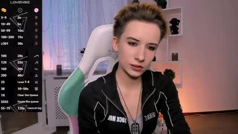Snapshot of _rein_ramm chatting on 05-07-26, 02:33 Rein online show from 05-07-26, 02:33