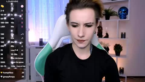 Snapshot of _rein_ramm chatting on 05-21-26, 02:02 Rein online show from 05-21-26, 02:02