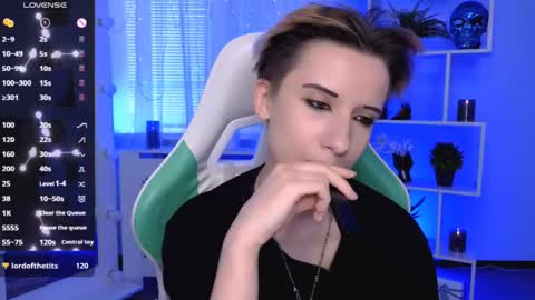 Snapshot of _rein_ramm chatting on 05-27-26, 03:42 Rein online show from 05-27-26, 03:42
