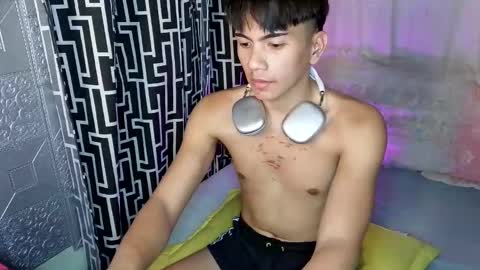 Snapshot of _rhodhard chatting on 04-13-26, 04:07 _rhodhard online show from 04-13-26, 04:07