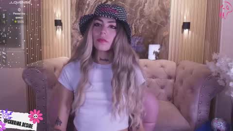 Snapshot of _sabrinaa_1 chatting on 11-07-25, 08:09 Sabrina online show from 11-07-25, 08:09