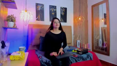 SAMANTHA FOX online show from 11-03-25, 11:22